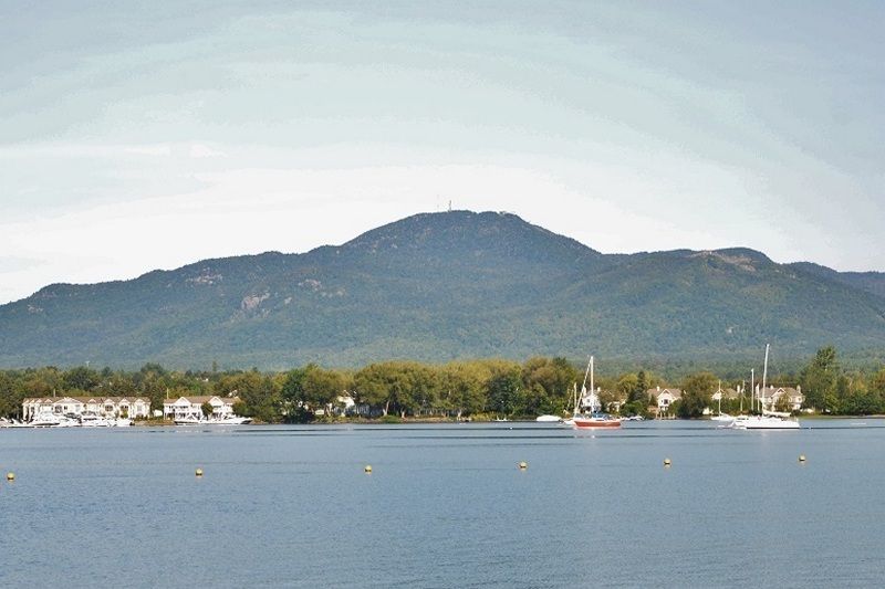 Memphrémagog : 350 000 $ pour soutenir les entreprise